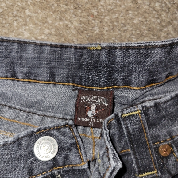 Jeans - Picture 2 of 3